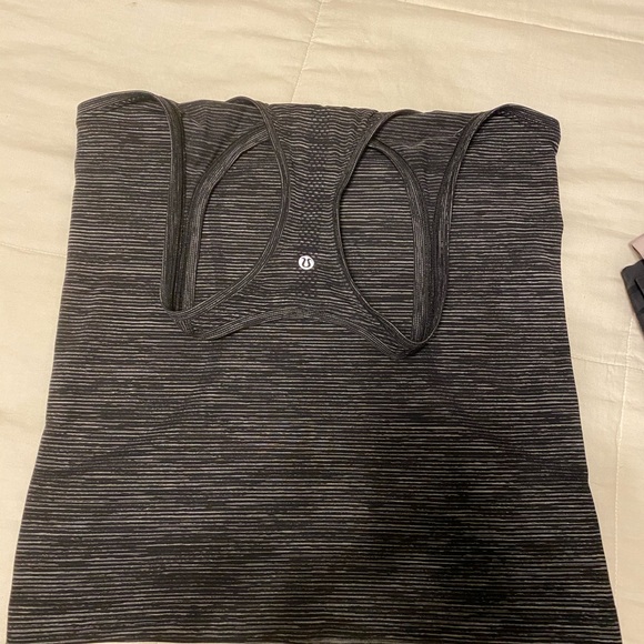 Lululemon swiftly tech racerback - Picture 2 of 2